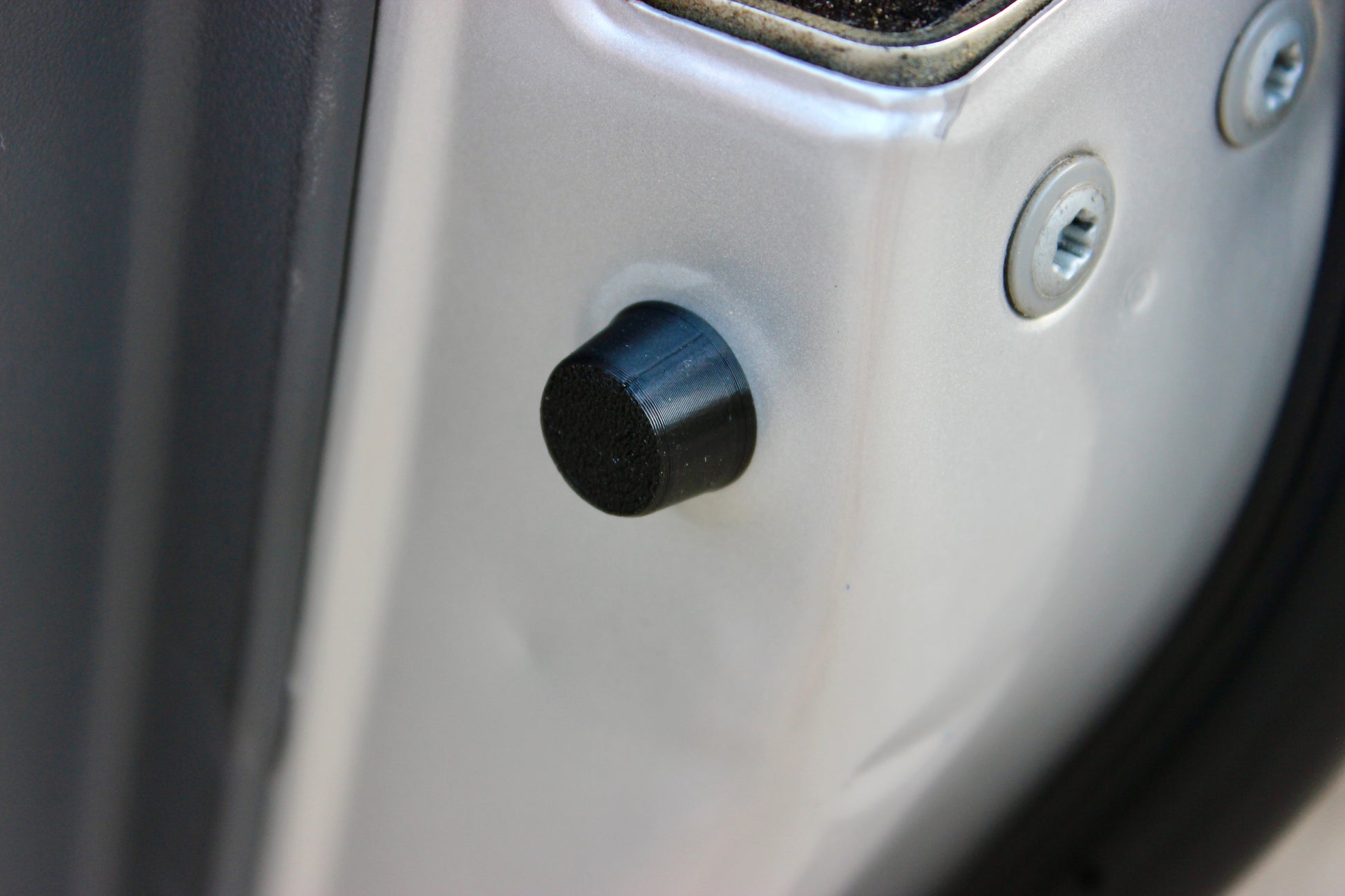 Toyota Prius '04-'09 Door Cushion Kit - Image 3 | Apollo